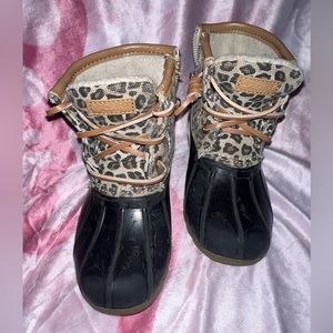 Sperry saltwater duck boots. cougar print!!